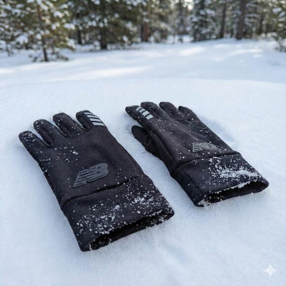 New Balance Lightweight Running Gloves Black Touchscreen Reflective Men’s/Unisex - Picture 2 of 5